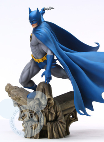 http://www.grandjestercollection.com/pages/data1/images/batman-statue1.jpg